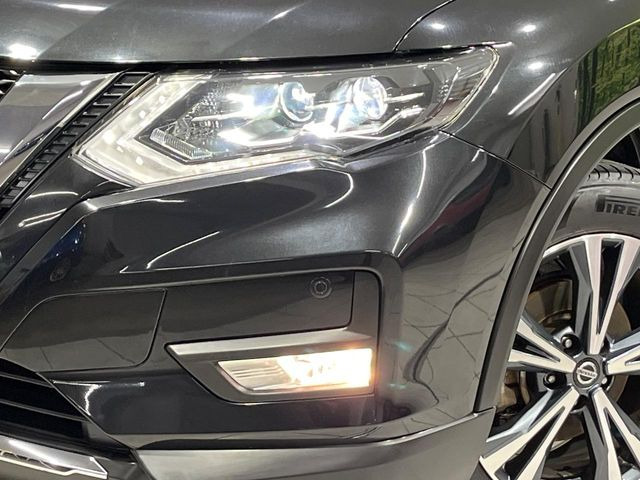 �yLED�w�b�h���C�g�z���V����ԑ��s�����ǍD�Ȏ��E���m�ۂ����S���ĉ^�]�ł��鍂�P�xLED�w�b�h���C�g�𑕔�!�_�����x�������A����d�͂��}�����Ă��܂��B