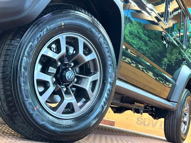 �y����15�C���`�A���~�z�C�[���z�O�ςɃ}�b�`���������A���~�z�C�[���𑕒����Ă���܂��B�e��ЊO�A���~�z�C�[����A�X�^�b�h���X�^�C�����戵�����Ă���܂��B���񂲑��k����������