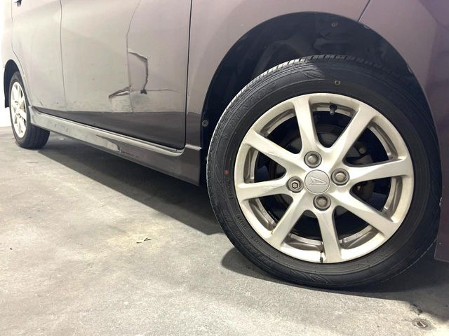 【純正14インチアルミホイール】外観にマッチした純正アルミホイールを装着しております。各種社外アルミホイールや、スタッドレスタイヤも取扱いしております。是非ご相談ください♪