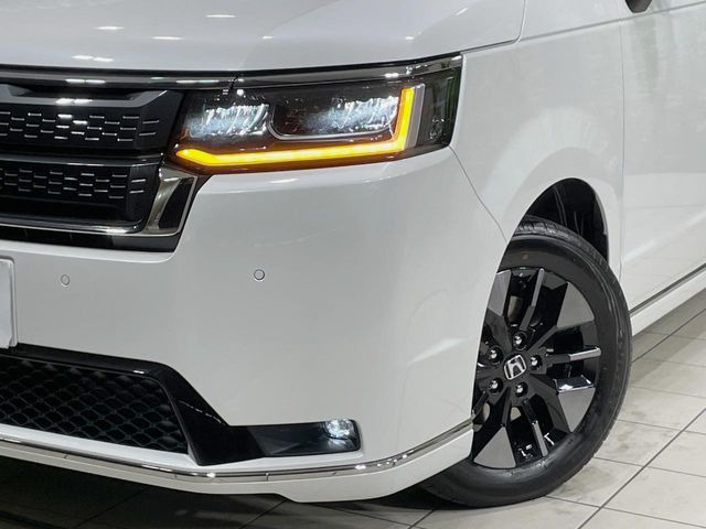 �yLED�w�b�h���C�g�z���V����ԑ��s�����ǍD�Ȏ��E���m�ۂ����S���ĉ^�]�ł��鍂�P�xLED�w�b�h���C�g�𑕔�!�_�����x�������A����d�͂��}�����Ă��܂��B