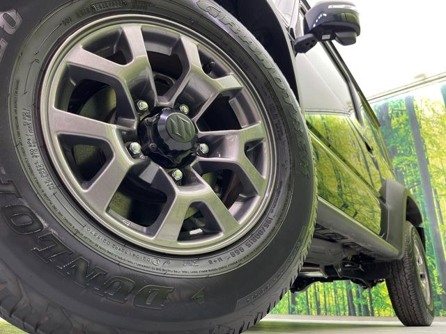 �y����15�C���`�A���~�z�C�[���z�O�ςɃ}�b�`���������A���~�z�C�[���𑕒����Ă���܂��B�e��ЊO�A���~�z�C�[����A�X�^�b�h���X�^�C�����戵�����Ă���܂��B���񂲑��k����������