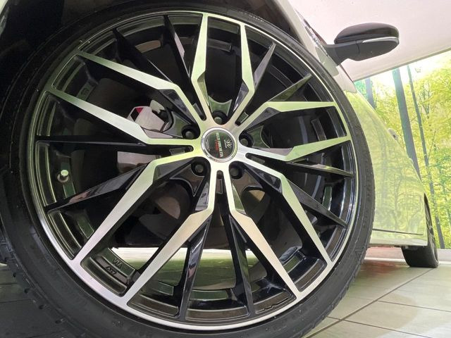 �y19�C���`�A���~�z�C�[���z�O�ςɃ}�b�`�����A���~�z�C�[���𑕒����Ă���܂��B�e��A���~�z�C�[����A�X�^�b�h���X�^�C�����戵�����Ă���܂��B���񂲑��k����������