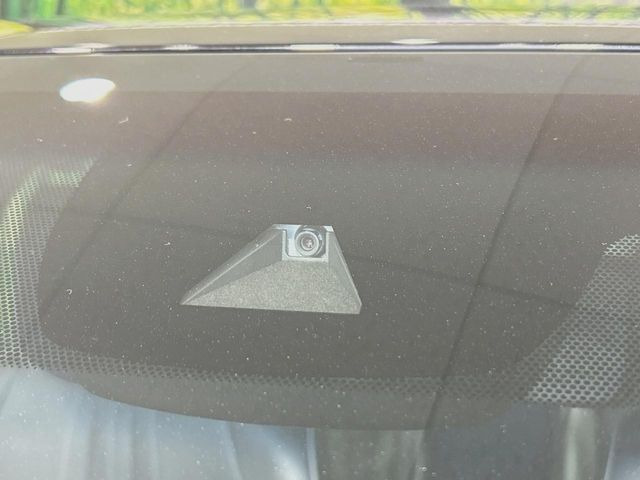 �y�g���^�Z�[�t�e�B�Z���X�z���s���ɑO���̎ԗ�����F�����A�Փ˂������Ȏ��͌x��ƃu���[�L�ŏՓˉ���Ɣ�Q�y�����A�V�X�g�B�����S�Ƀh���C�u�����y���݂��������܂��B