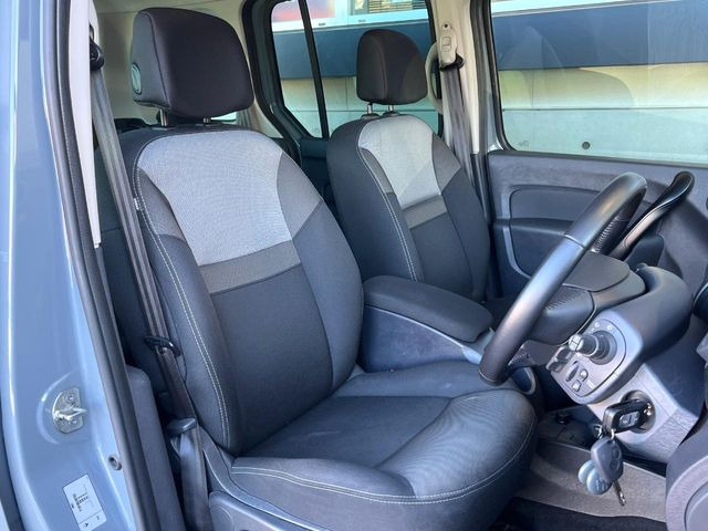 ���V�[�g�̎g�p��:�j��E�ւ�������Ȃ��A�����̒ʂ肫�ꂢ�ȏ�Ԃ��ێ����Ă���܂��B�܂��A�����N���[�j���O�E�R�[�e�B���O�����p�����������܂��B