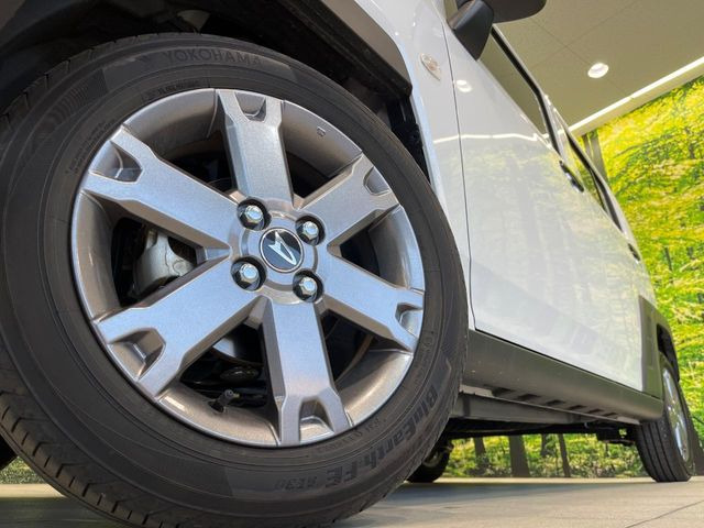 �y����15�C���`�A���~�z�C�[���z�O�ςɃ}�b�`���������A���~�z�C�[���𑕒����Ă���܂��B�e��ЊO�A���~�z�C�[����A�X�^�b�h���X�^�C�����戵�����Ă���܂��B���񂲑��k����������