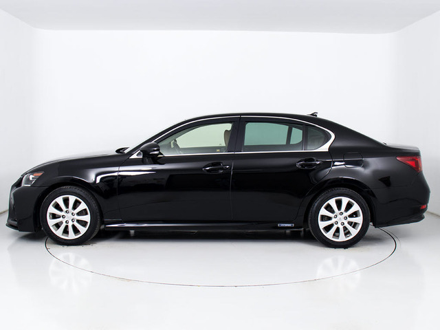 社外アルミホイール取付・スピンドルエアロ取付・各メーカーエアロ取付・車高調・ローダウン・ライトカスタム・スモークフィルム施工OK!お気軽にご相談下さい!