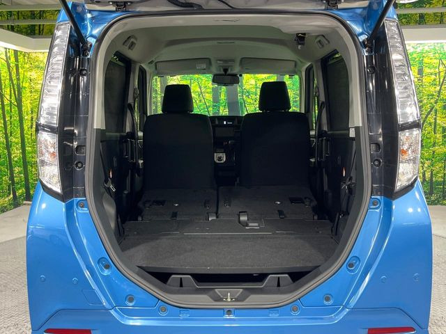 ���i�̂���������ʋ΁A���}���ɏ\���ȉ׎��X�y�[�X���m�ۂ��Ă���܂��B�Z�J���h�V�[�g��|���ƁA�傫�ȉו��̐ύڂ��\�ł���