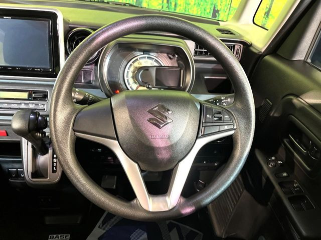 �y�����v�����X�e�A�����O�z�㎿�Ȋv���g�p���邱�ƂŁA��ɂ����������݂ƂĂ��^�]���₷���n���h���ł���