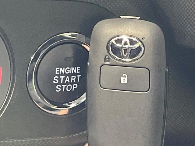 �y�X�}�[�g�L�[�z�J�o����|�P�b�g�ɓ��ꂽ�܂܂ł��h�A�̎{���E�������\�ȃX�}�[�g�L�[�𑕔��B�G���W���̃I���E�I�t�����J�M�����o���K�v����������Ƃ��Ă��֗��ł���