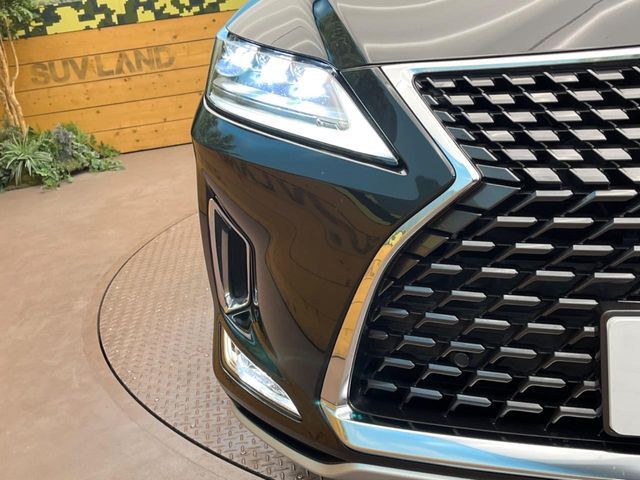 �y�O��LED�w�b�h���C�g�z�X�^�C���b�V���Ȍ����ڂ̎O��LED�w�b�h���C�g�𑕔���X�^�C�������łȂ��A��Ԃ̑��s�����E�ǍD�ň��S���Ă���肢�������܂��B