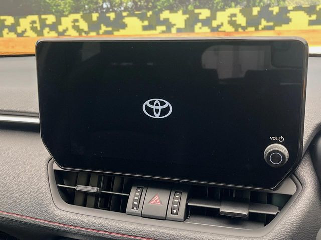 �y10.5�C���` �f�B�X�v���C�I�[�f�B�I�z���ʂ̃f�B�X�v���C��AppleCarPlay��AndroidAuto�����p�\�B�傫�ȉ�ʂŃX�}�z�i�r�A�v���������p���������܂���