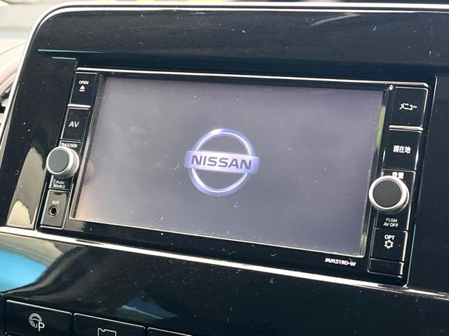 �y�����i�r�z�l�C�̏����i�r�𑕔����Ă���܂��B�i�r�̎g���₷���͂������A�I�[�f�B�I�@�\���[��!�L�����v�◷�s�͂������A�ʋ΂┃�����ȂǕ��i�̃h���C�u���y�����Ȃ�͂���