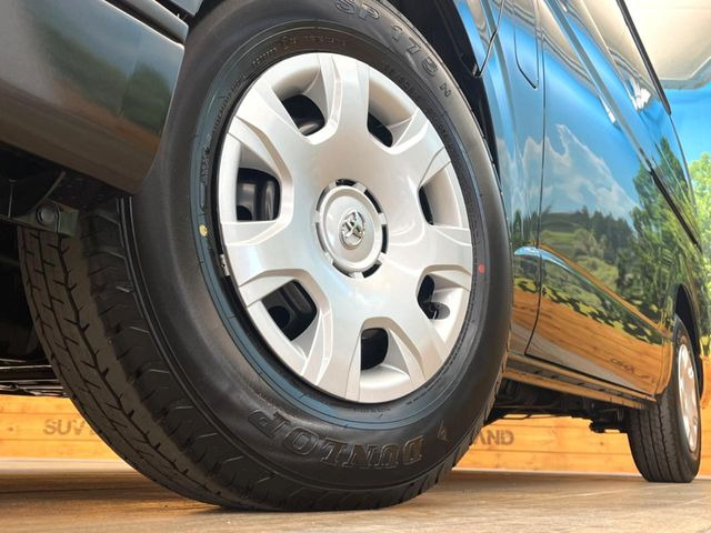 �y����15�C���`�A���~�z�C�[���z�O�ςɃ}�b�`���������A���~�z�C�[���𑕒����Ă���܂��B�e��ЊO�A���~�z�C�[����A�X�^�b�h���X�^�C�����戵�����Ă���܂��B���񂲑��k����������