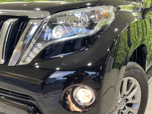 �yLED�w�b�h���C�g�z���V����ԑ��s�����ǍD�Ȏ��E���m�ۂ����S���ĉ^�]�ł��鍂�P�xLED�w�b�h���C�g�𑕔�!�_�����x�������A����d�͂��}�����Ă��܂��B