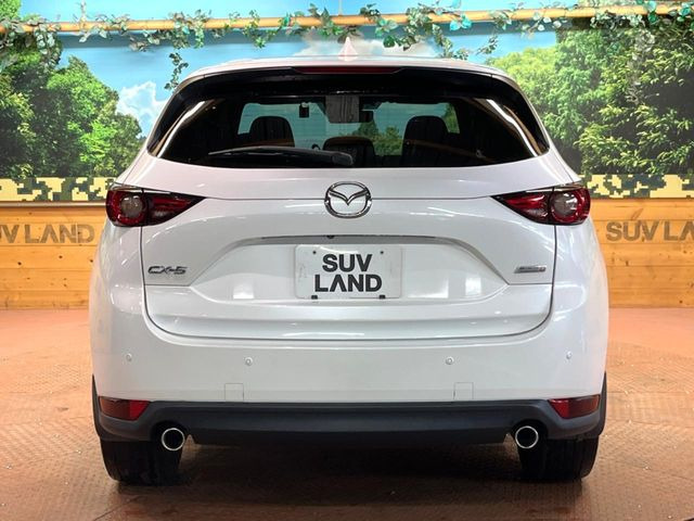 安心の最長10年・走行無制限保証(有償)をご用意。保証内容も充実はもちろん、無料点検&オイル交換や、年中無休の全国・24時間ロードサービスも付帯されておりますのでご安心下さい。