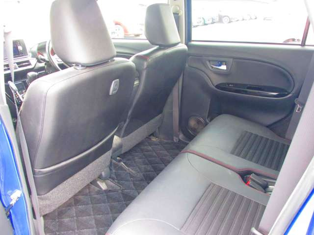 �{�������������肪�Ƃ��������܂��B������̎ԗ��f�ڒ��݌ɂ���!!�����X�̍ۂ͂��A�����肢�v���܂��B