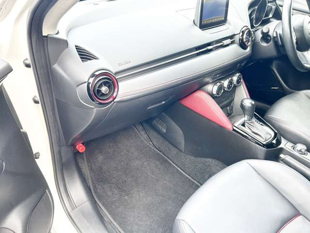 �D�y�{�X�ł́A���W������������܂����L�x�Ȃ��Ԃ����������Ă���܂��̂Ő��񂨖⍇�����҂����Ă���܂���wNEODrive�x����TEL011�]792�]0374