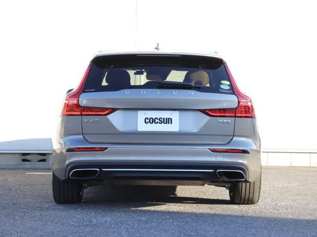 ���s�^�G���W���ɂ̓{���{�̔F�؂��擾����MOTUL�̍����I�C��SPECIFIC RBS0-2AE(0W-20)���g�p���܂��B