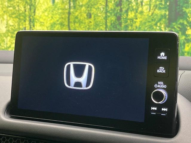 �y9�C���` �z���_�R�l�N�g�f�B�X�v���C�z���F���̍������ʃf�B�X�v���C�Ńi�r�̎g�p��A�������̃X�}�[�g�t�H���ƘA�g����bluetooth�ł̉��y�Đ����\�ł���