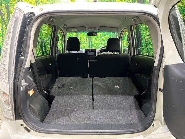 ���i�̂���������ʋ΁A���}���ɏ\���ȉ׎��X�y�[�X���m�ۂ��Ă���܂��B�Z�J���h�V�[�g��|���ƁA�傫�ȉו��̐ύڂ��\�ł���