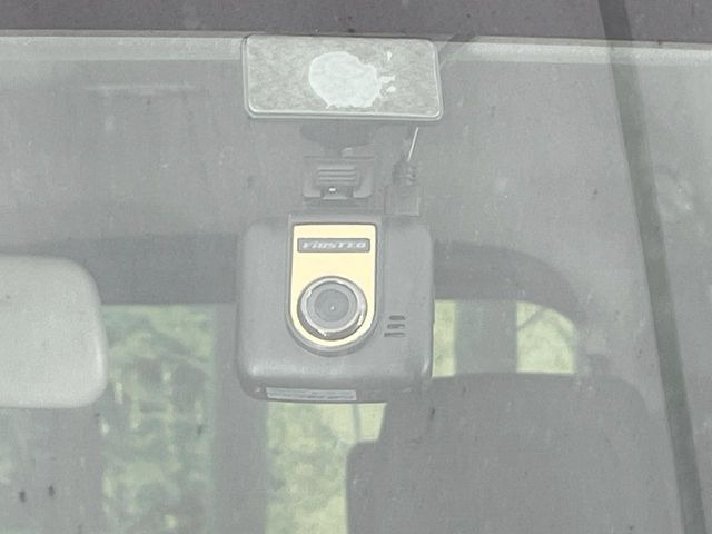 �y�h���C�u���R�[�_�[�z���S�E���S�ȃJ�[���C�t�ɕK�{�̃h���C�u���R�[�_�[�𑕔�!���s���͂������A������^�]�⎖�̂ɑ��������ۂ̏󋵂��f���ŋL�^���A����̃��X�N�ɔ����܂��B