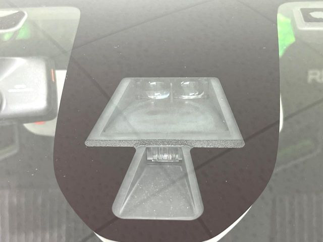 �y�X�Y�L �Z�[�t�e�B�T�|�[�g�z���s���ɑO���̎ԗ�����F�����A�Փ˂������Ȏ��͌x��ƃu���[�L�ŏՓˉ���Ɣ�Q�y�����A�V�X�g�B�����S�Ƀh���C�u�����y���݂��������܂��B