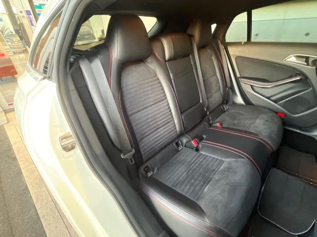 �����:��l����Ԃ��Ă��������������Ȃ��قǁA�������L�X���Ă���܂��B