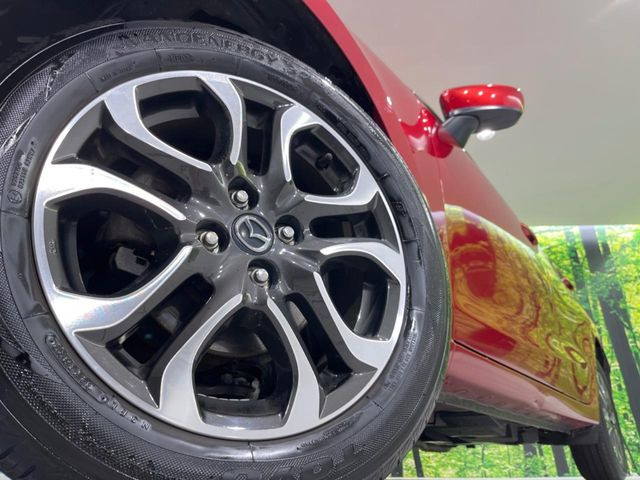 �y����16�C���`�A���~�z�C�[���z�O�ςɃ}�b�`���������A���~�z�C�[���𑕒����Ă���܂��B�e��ЊO�A���~�z�C�[����A�X�^�b�h���X�^�C�����戵�����Ă���܂��B���񂲑��k����������