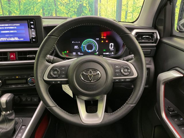 �y�����v�����X�e�A�����O�z�㎿�Ȋv���g�p���邱�ƂŁA��ɂ����������݂ƂĂ��^�]���₷���n���h���ł���