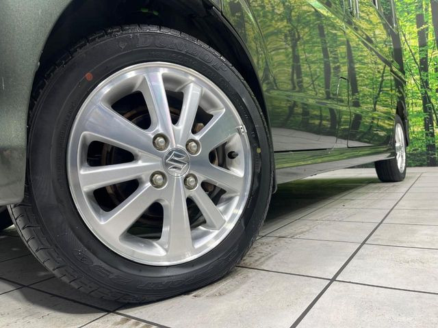 �y����14�C���`�A���~�z�C�[���z�O�ςɃ}�b�`���������A���~�z�C�[���𑕒����Ă���܂��B�e��ЊO�A���~�z�C�[����A�X�^�b�h���X�^�C�����戵�����Ă���܂��B���񂲑��k����������