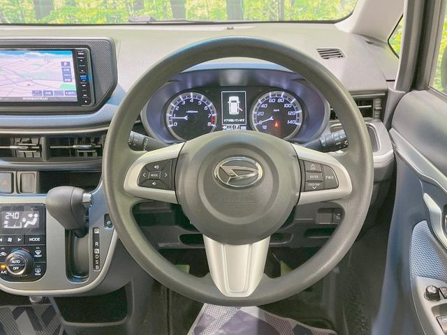 �y�X�e�A�����O�X�C�b�`�z�^�]���A�O������ڐ������炷���ƂȂ��A�I�[�f�B�I���̑��삪�\�ȕ֗��@�\!���S&���K�ȃh���C�u�����o���Ă���܂���