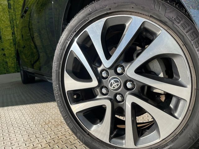 �y����16�C���`�A���~�z�C�[���z�O�ςɃ}�b�`���������A���~�z�C�[���𑕒����Ă���܂��B�e��ЊO�A���~�z�C�[����A�X�^�b�h���X�^�C�����戵�����Ă���܂��B���񂲑��k����������