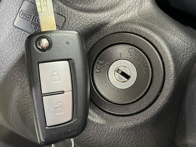 �y�L�[���X�z�������ꂽ�ꏊ����ł��{�^����Ńh�A�̊J���E�{�����ł���̂łƂ��Ă��֗�!�h�A�̌�������ɏ������邱�Ƃ�����܂����