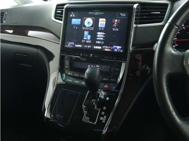 �y��l�C!ALPINE��BIG-X10�C���`�i�r��z���ʂɂ��i�r�������Ղ�DVD�Đ��Ȃǔ��̗͂L��f�����y���߂܂�!�܂��A�u���[�g�D�[�X�ڑ��ȂǑ��ʂȋ@�\����葵���Ă���܂�!