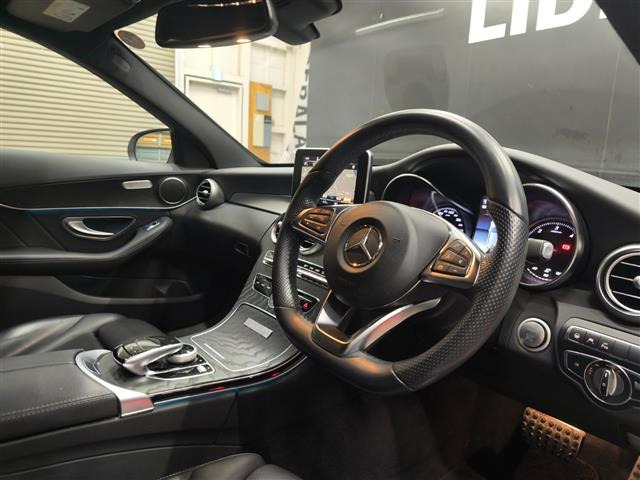 CクラスワゴンC220d ローレウスエディション