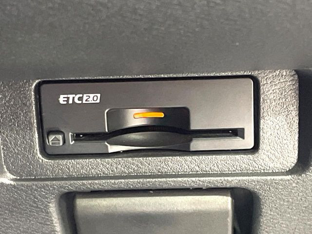 【ETC】高速道路の料金所をストレスなく通過!話題のスポットやサービスエリアに多い「スマートIC」利用時は必須のアイテムです。当店でセットアップを実施、ご納車当日からすぐにご利用いただけます!