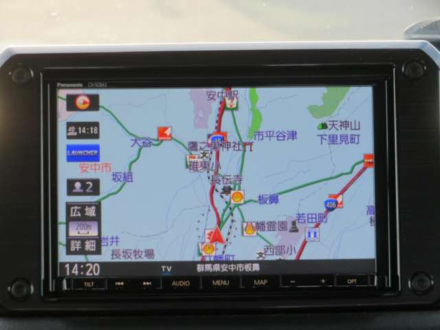 ������8�C���`SD�i�r�E�t���Z�O�e���r�EDVD�Đ��ECD�ECD�^���ESD�J�[�h�EUSB�������[�EBluetooth&�n���Y�t���[�ʘb�EAM/FM���W�I���^��:CN-RZ843