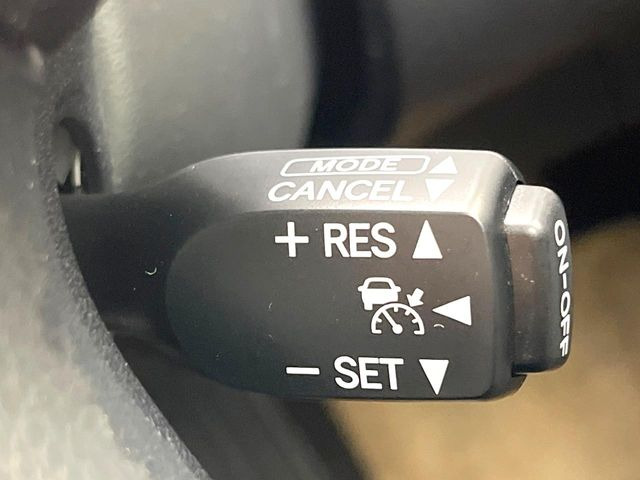 �y�N���[�Y�R���g���[���z�������H�����N���N���s�B�A�N�Z���𗣂��Ă���葬�x�ő��s���ł��A�������^�]���̕��S���y��!�����E�������ȒP�ȃX�C�b�`����Œ����ł��܂��B