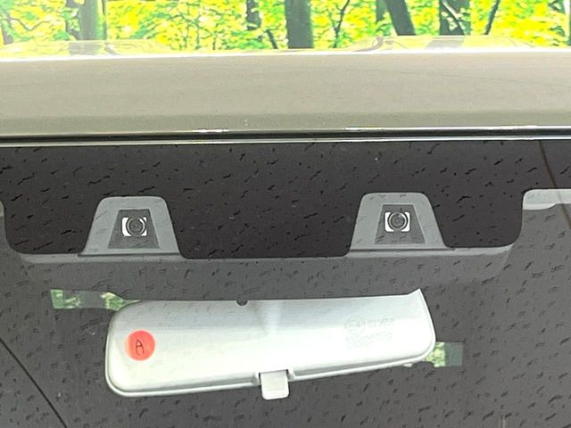 �y�X�Y�L�Z�[�t�e�B�T�|�[�g�z���s���ɑO���̎ԗ�����F�����A�Փ˂������Ȏ��͌x��ƃu���[�L�ŏՓˉ���Ɣ�Q�y�����A�V�X�g�B�����S�Ƀh���C�u�����y���݂��������܂��B