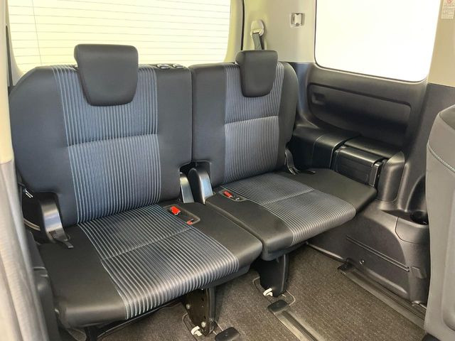 3��ڃV�[�g�͂�������ԗǍD����l�ł��������ƍ����Ē����܂��̂ŁA��l���ł̂��o���������N���N�ł��􂲉Ƒ��ŁA�C�̒m�ꂽ���ԂŁA�h���C�u�ɍs���̂��y���݂ł��ˁ�