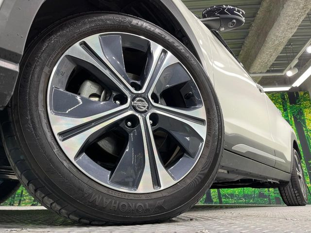 �y����17�C���`�A���~�z�C�[���z�O�ςɃ}�b�`���������A���~�z�C�[���𑕒����Ă���܂��B�e��ЊO�A���~�z�C�[����A�X�^�b�h���X�^�C�����戵�����Ă���܂��B���񂲑��k����������