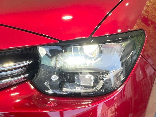 �yLED�w�b�h���C�g�z���V����ԑ��s�����ǍD�Ȏ��E���m�ۂ����S���ĉ^�]�ł��鍂�P�xLED�w�b�h���C�g�𑕔�!�_�����x�������A����d�͂��}�����Ă��܂��B