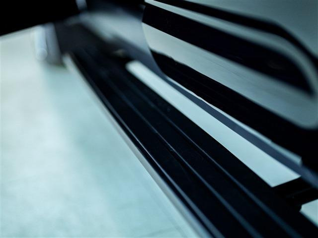 �d���T�C�h�X�e�b�v�𑕒����Ă���܂��̂ŁA�����Ȃ��q�l�ł��y�ɏ��~��ł��܂��B