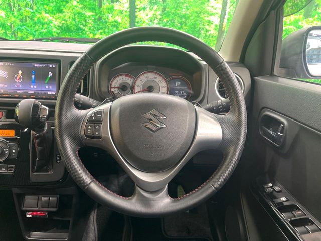 �y�����v�����X�e�A�����O�z�㎿�Ȋv���g�p���邱�ƂŁA��ɂ����������݂ƂĂ��^�]���₷���n���h���ł���