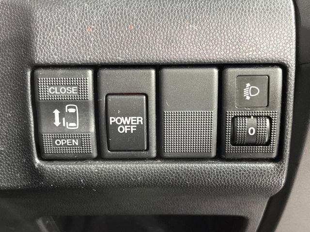 �y�p���[�X���C�h�h�A�z�X�}�[�g�L�[��^�]�Ȃ̃X�C�b�`�ŃX���C�h�h�A�̊J���\���d��������͂����ăh�A���J����K�v�������A���������q�l�ł��A�d���ו��������Ă��鎞�����N�ɊJ���߂ł��܂���