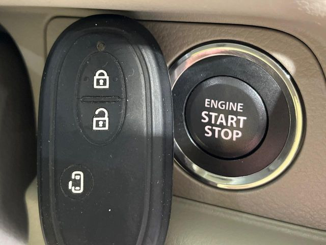 �y�L�[���X�X�^�[�g�V�X�e���z�J�o����|�P�b�g�ɓ��ꂽ�܂܂ł��h�A�̎{���E�������\�ȃX�}�[�g�L�[�𑕔��B�G���W���̃I���E�I�t�����J�M�����o���K�v����������Ƃ��Ă��֗��ł���