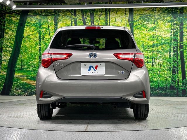 安心の最長10年・走行無制限保証(有償)をご用意。保証内容も充実はもちろん、無料点検&オイル交換や、年中無休の全国・24時間ロードサービスも付帯されておりますのでご安心下さい。