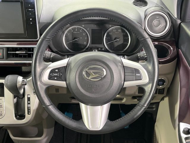 �y�����v�����X�e�A�����O�z�㎿�Ȋv���g�p���邱�ƂŁA��ɂ����������݂ƂĂ��^�]���₷���n���h���ł���