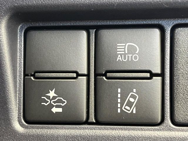 �y�v���N���b�V���Z�[�t�e�B�z�O���̎ԗ��������m���A�Փ˂������Ȏ��͌x��Œ��ӂ𑣂��A�u���[�L�𓥂ޗ͂��T�|�[�g�B�u���[�L�𓥂߂Ȃ������ꍇ�͏Փ˔�Q�y���u���[�L���쓮�A�Փˉ�����T�|�[�g���܂��B