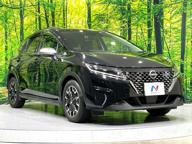 高透明度のガラス皮膜で撥水はもちろん、上質なツヤ・光沢を実現。紫外線や酸性雨から大切な愛車を保護し、色あせ・劣化を防止。「弾スプラッシュコート」、「弾プリミッサコート」からお選びいただけます。